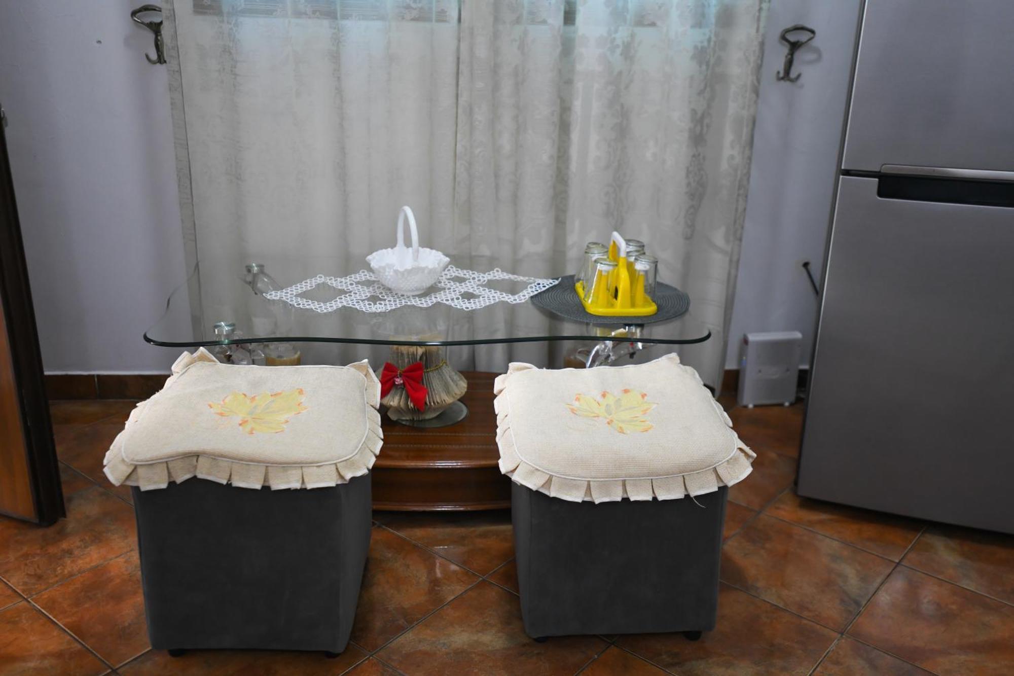 Guest House Flowers Берат Екстер'єр фото