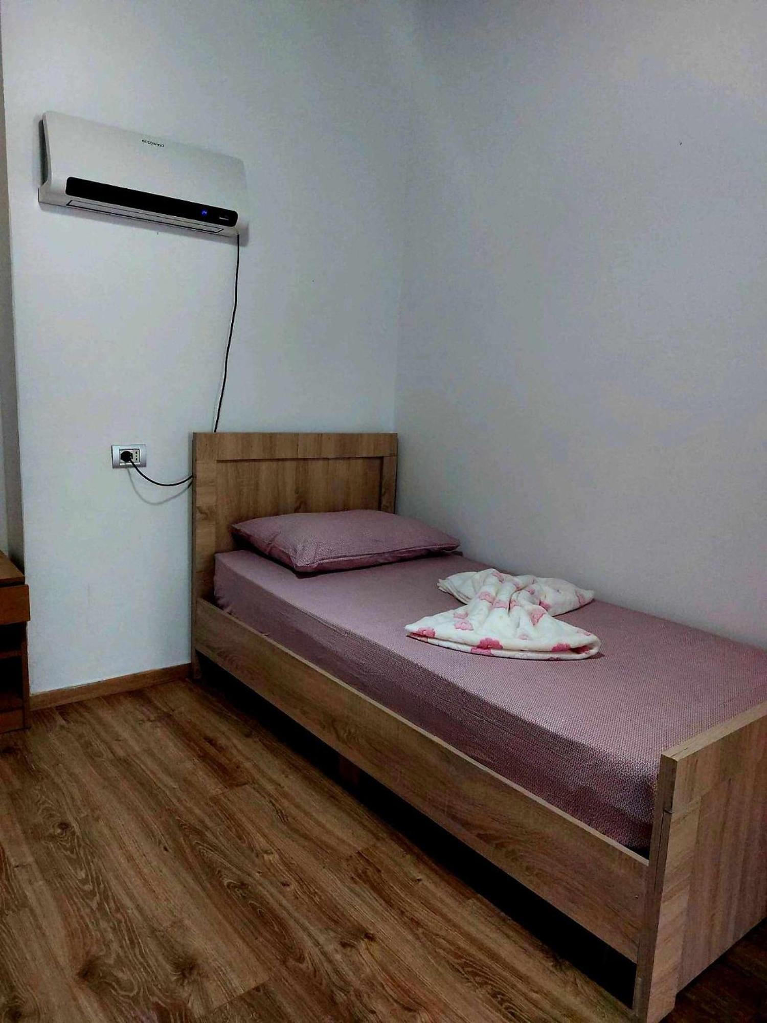 Guest House Flowers Берат Екстер'єр фото